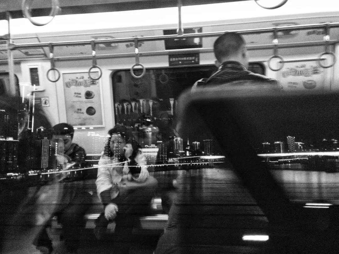 凌晨四点的心酸无人能懂,凌晨四点半的青岛