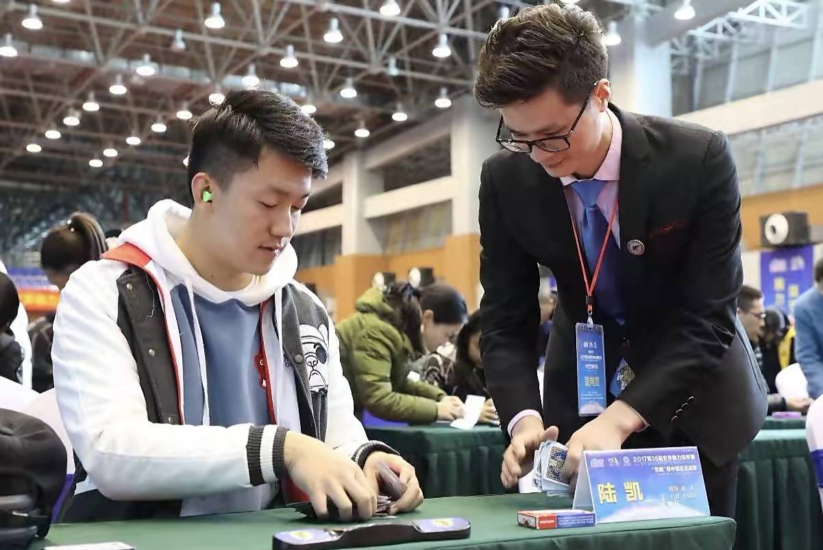 5.48秒13岁中国男孩连破两大纪录 (2.03秒中国少年打破亚洲纪录)