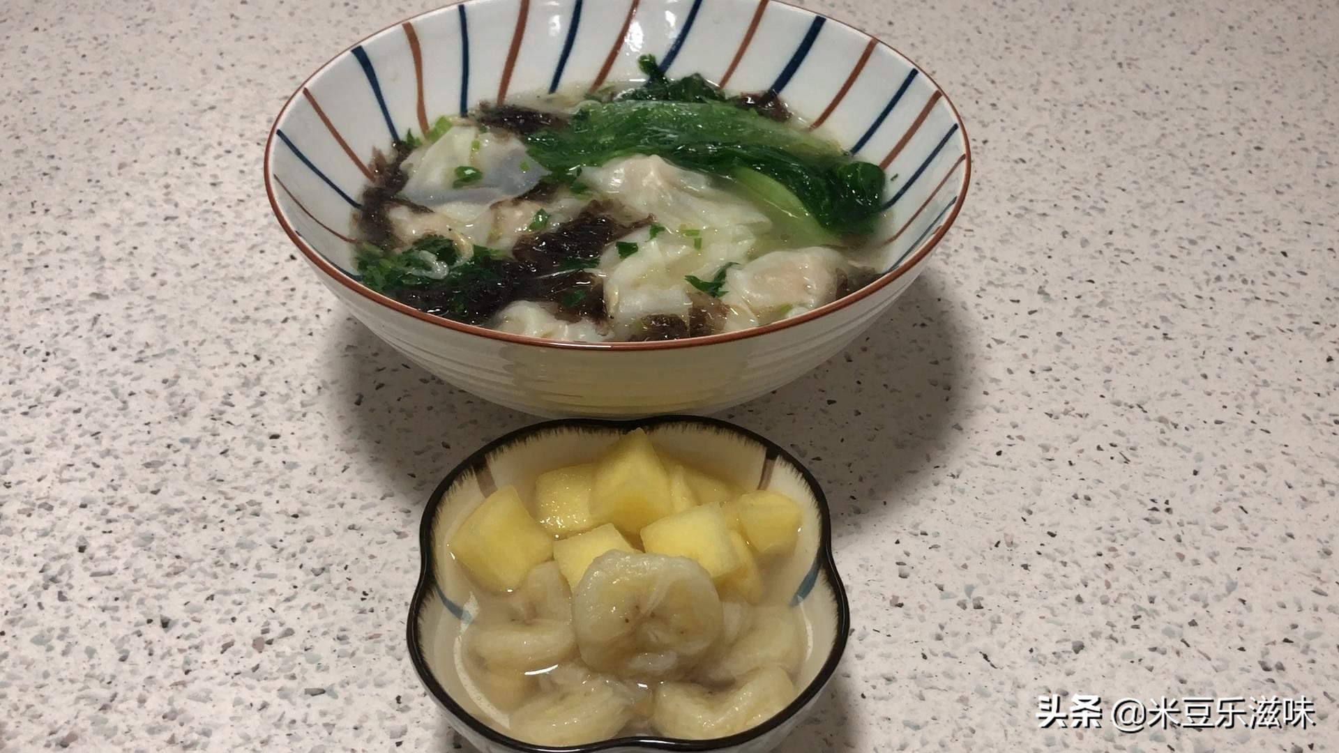 月子影响乳汁分泌的食物,坐月子吃哪些东西不容易堵奶