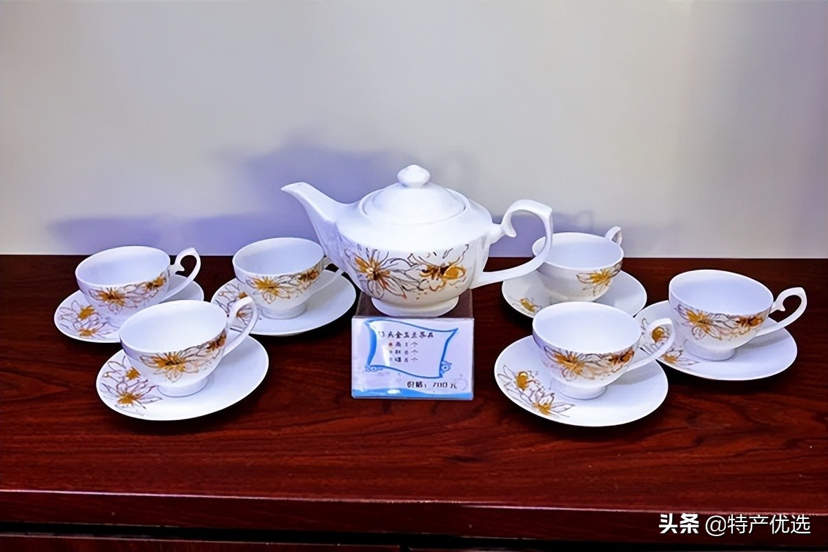 用贝壳做成的瓷器，你见过吗？