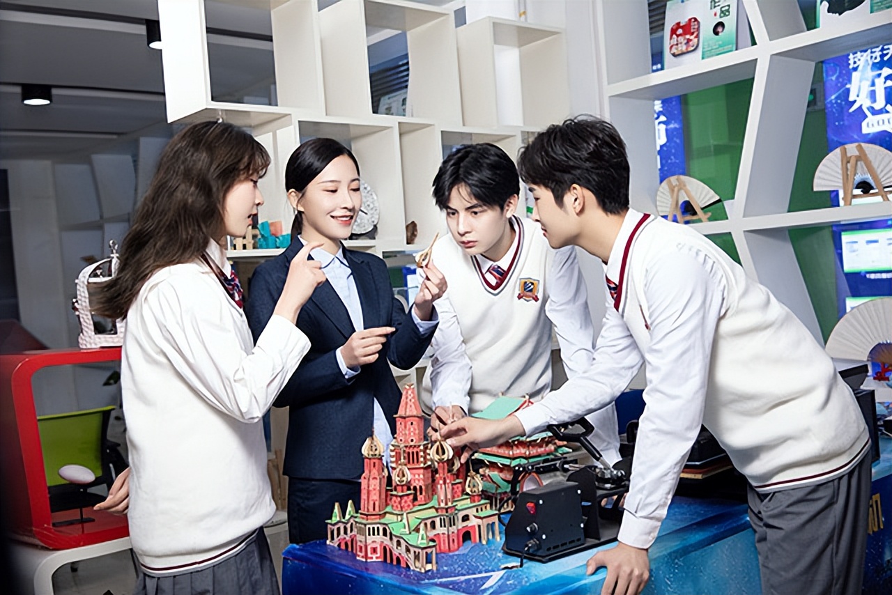 初中毕业想学计算机应该怎么学,孩子初中毕业想学计算机怎么办