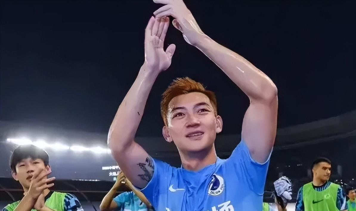 曝童磊和大连人队闹翻,童磊青岛和大连的比赛