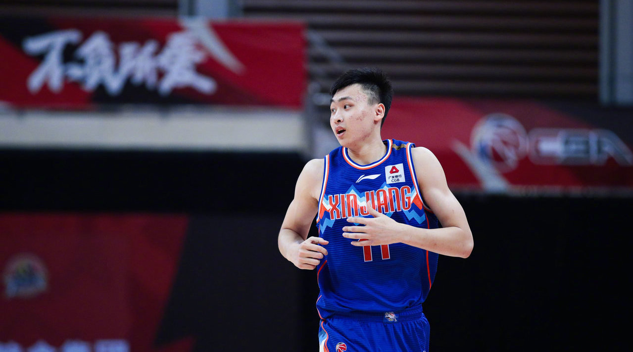 郭艾伦潘玮柏篮球,邓超郭艾伦完整视频