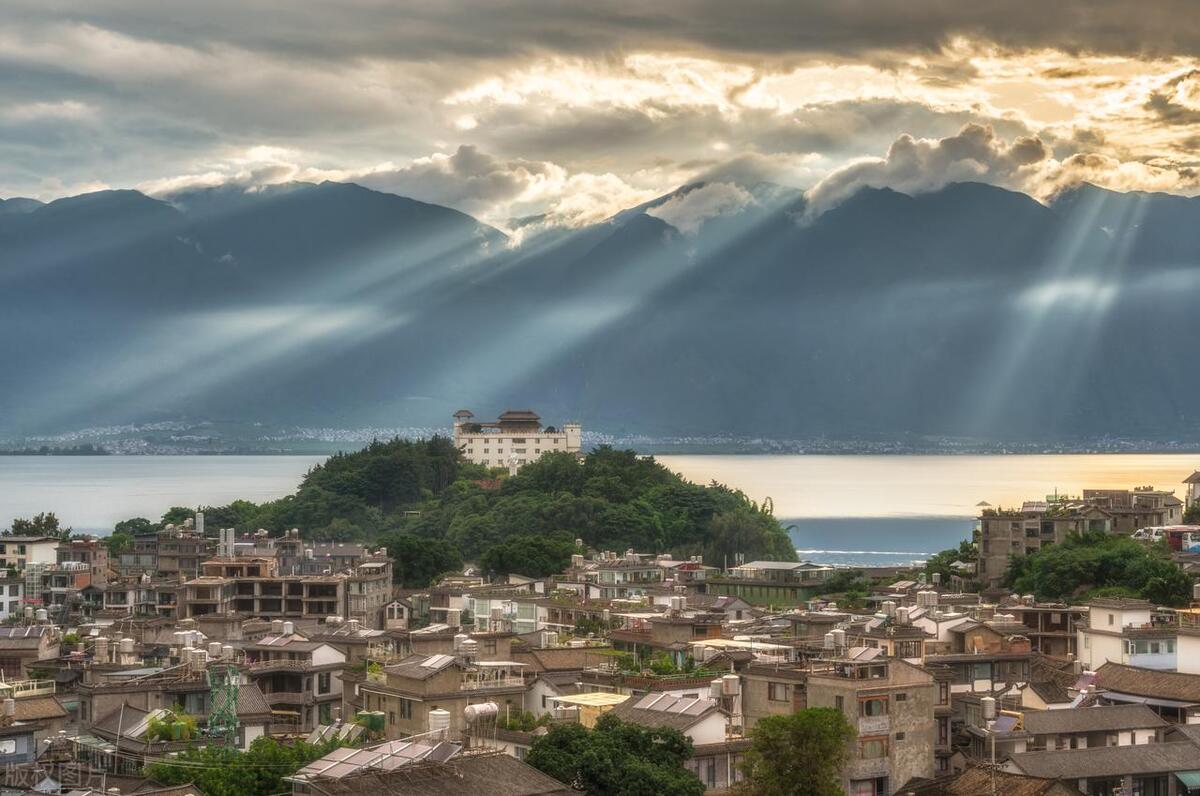 一生福气满满的星座女大富大贵,越单身运气越好的四大星座女