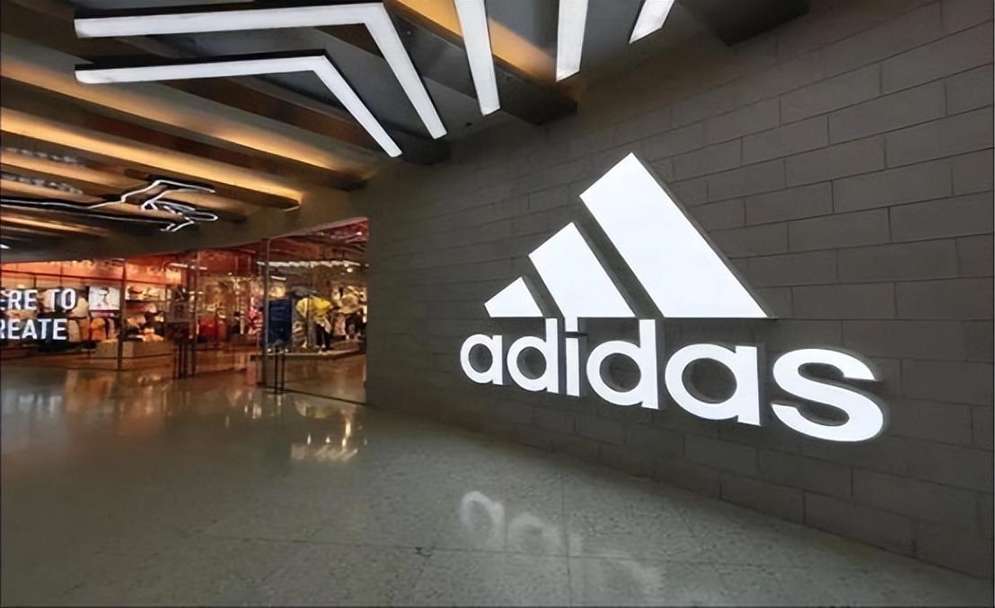 暴跌8000亿！爆火40年库存堆压如山，耐克被国人联名*制抵**？