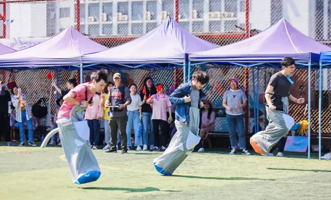 趣玩团建游戏,趣味团建游戏玩法