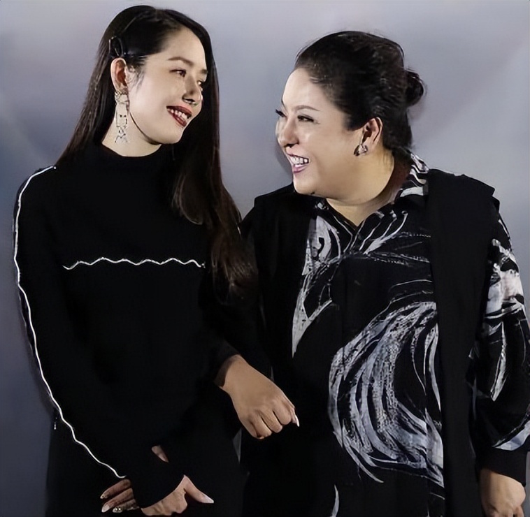 郭碧婷益达女孩,郭碧婷嫁入了豪门有多有钱