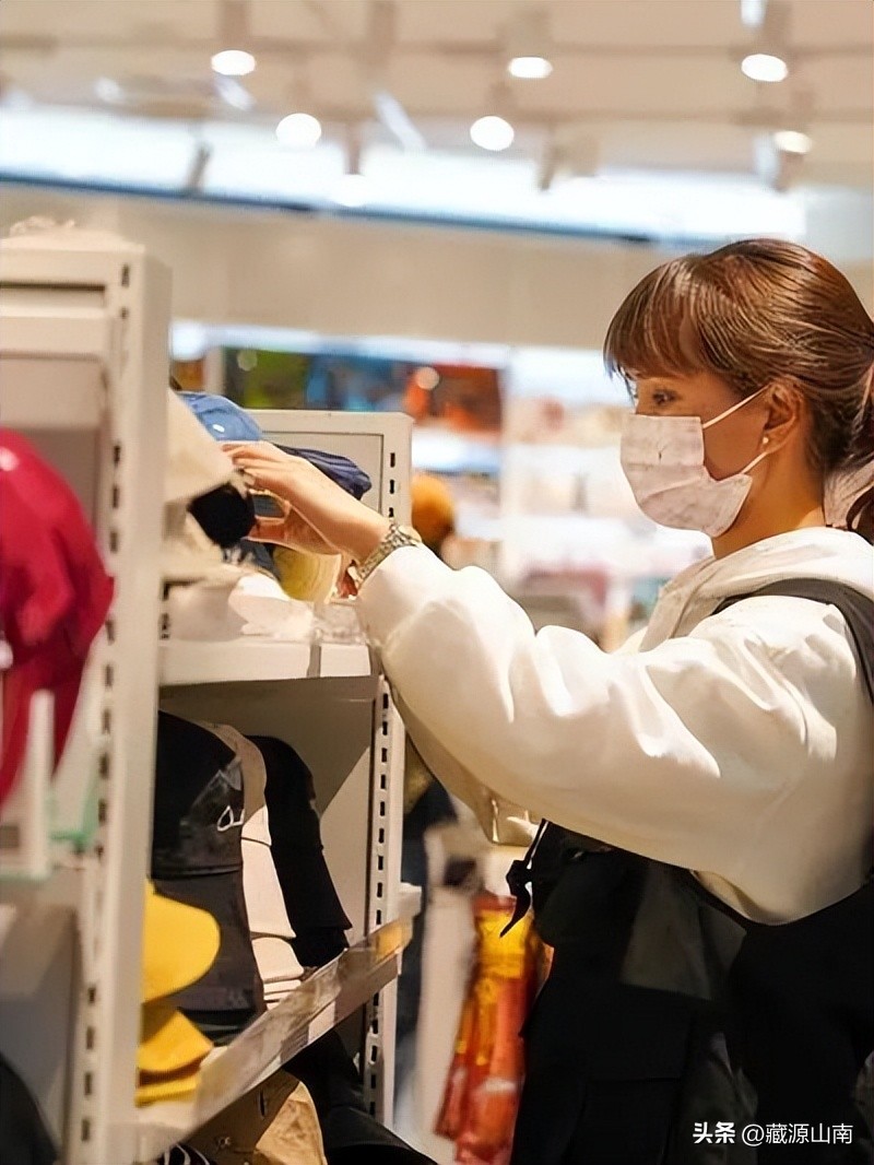 山南神力时代广场步行街二楼,神力时代购物广场