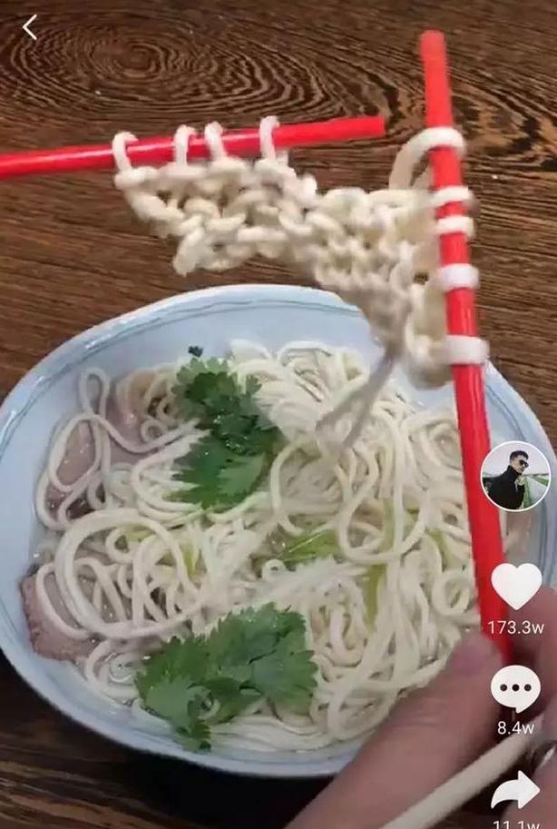 回乡织毛衣年入500万,85后小伙回家织毛衣年入500万