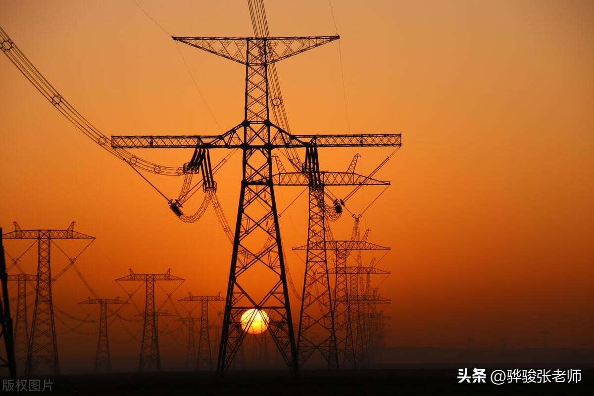 想进国家电网读什么学校和专业好,哪些专业进国家电网比较容易