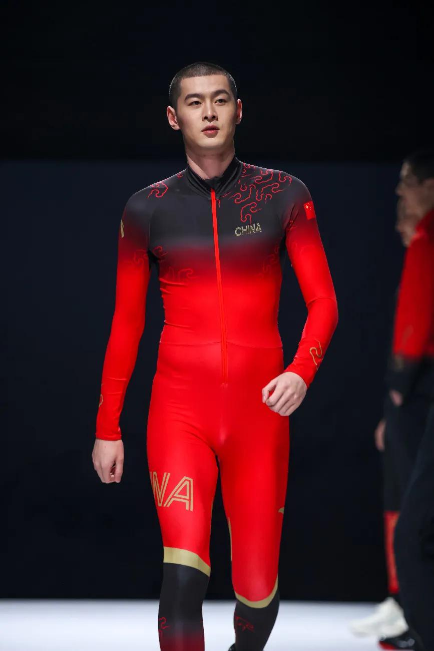 冬奥会有多少个队用安踏,北京冬奥会中国国家队开幕式服装