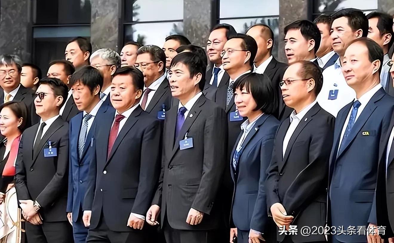 不可思议！上海滩双雄3连胜，足坛反腐不受影响，完爆泰山管理层