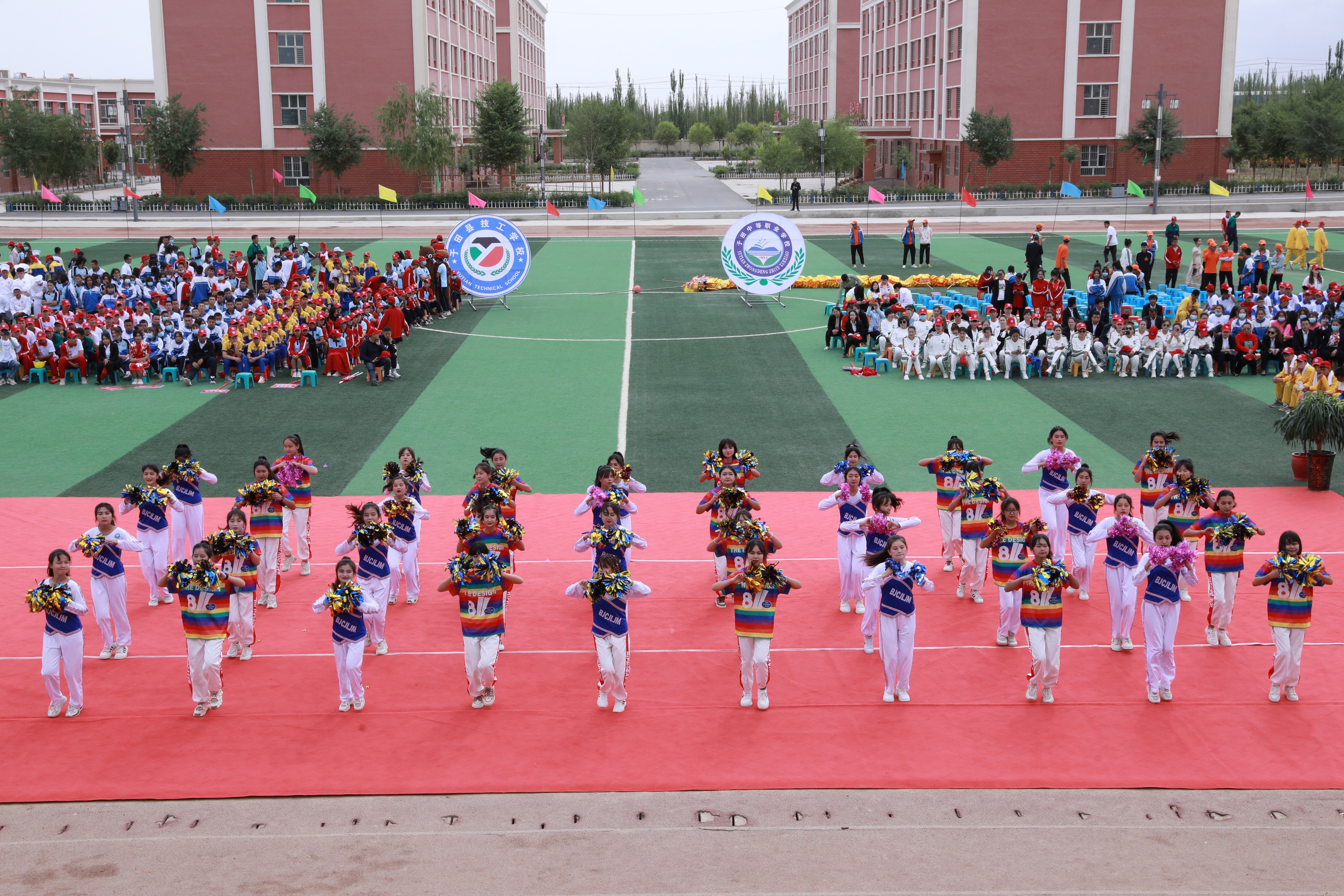 运动校园展现青春活力,校园赛场青春激扬活力四射