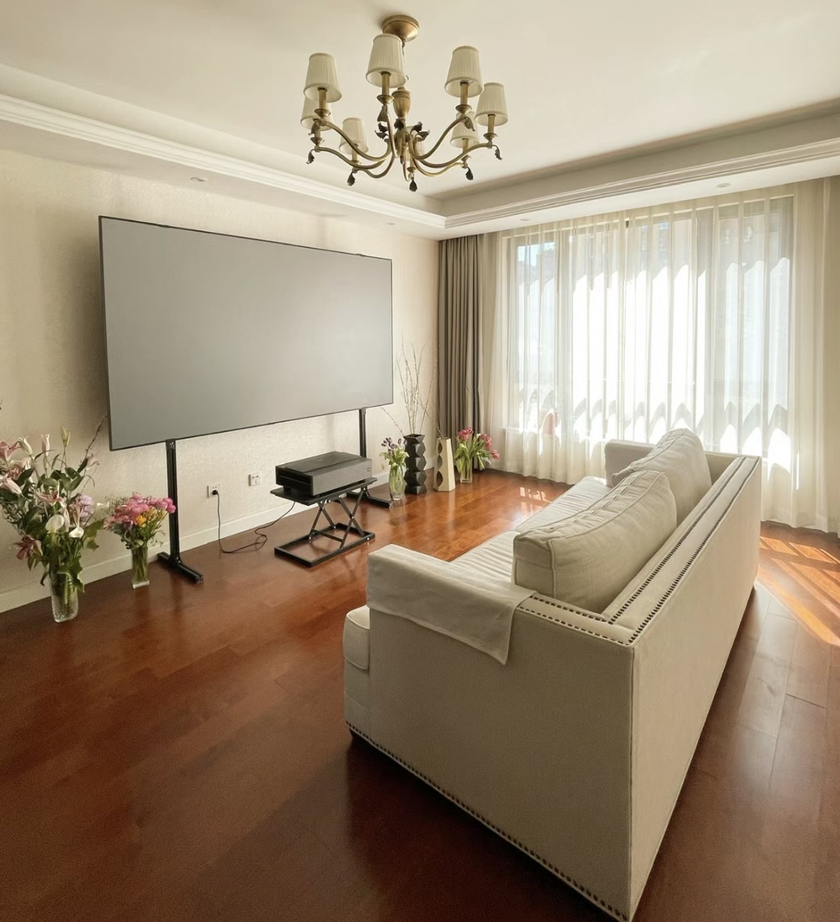 激光电视和液晶电视哪个更容易坏,换了三台电视