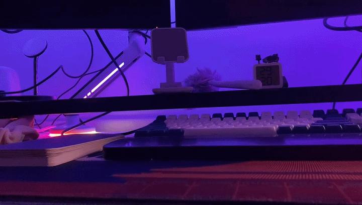 乱七八糟的电脑桌,笔记本电脑桌桌椅