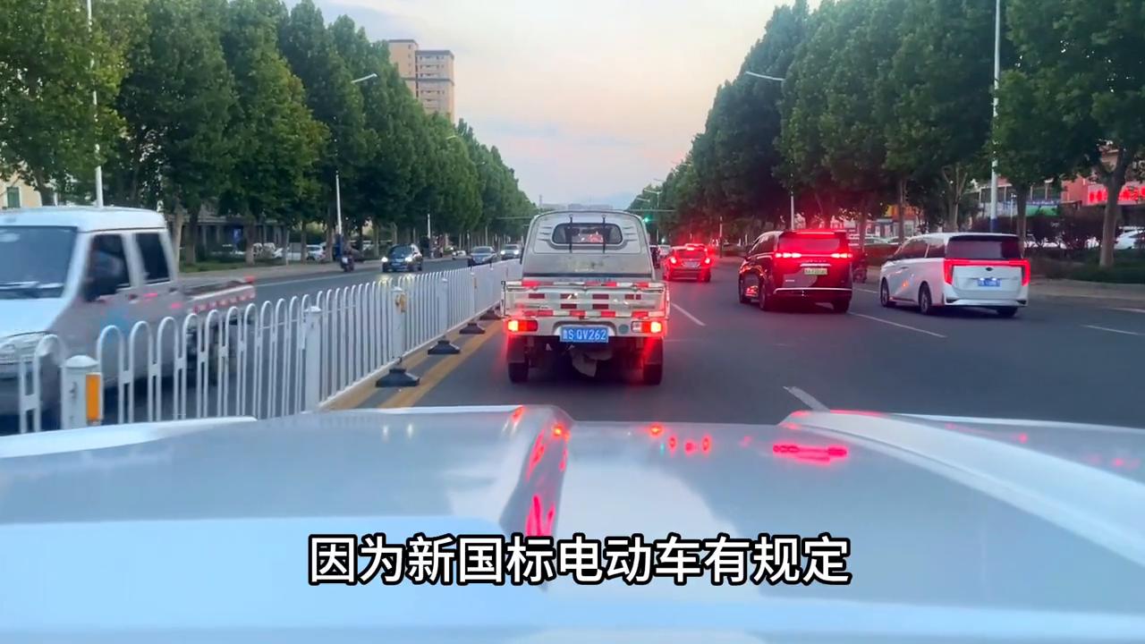 开车与电动车发生剐蹭怎么处理,电动车和机动车剐蹭责任怎么划分