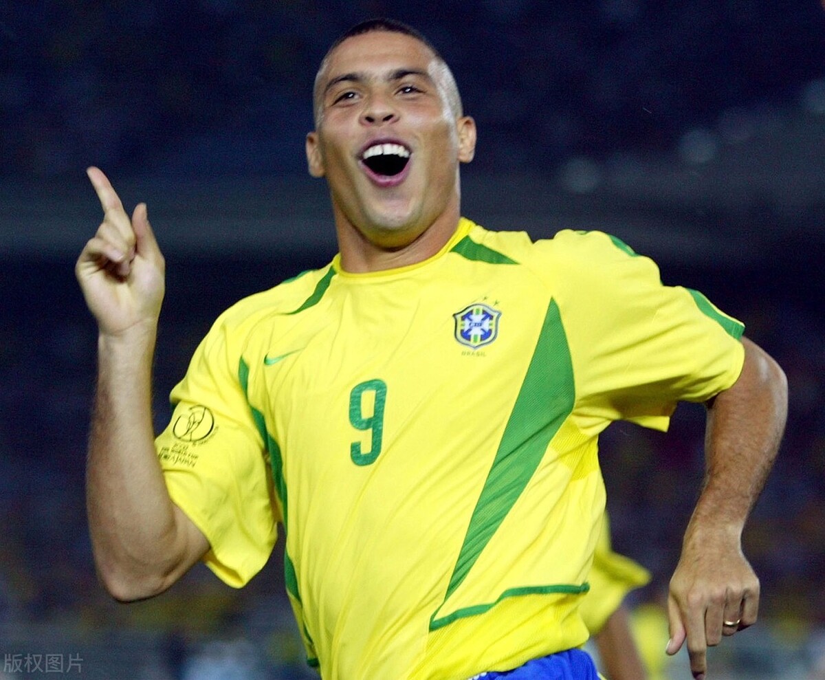 罗纳尔多有争议的进球,罗纳尔多评价梅西历史地位