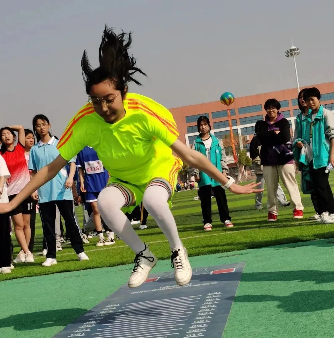 随县第三届“新华杯”中小学生运动会在炎帝学校举行