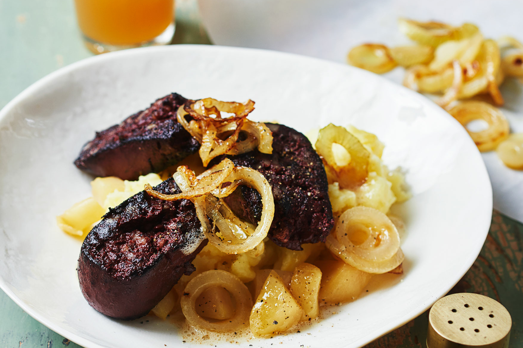 德国人的酸菜和香肠 (香肠德国美食)