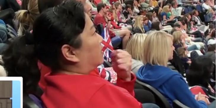 蹦床公主何雯娜和陈一冰,蹦床公主何雯娜夺冠