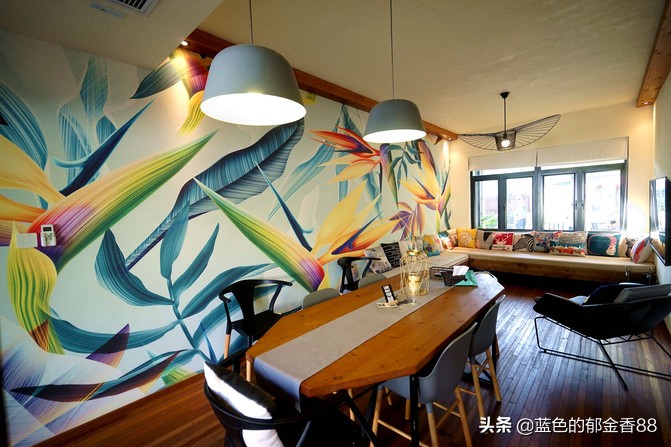 周末白相里的一张床、一群朋友、暴走于迪士尼乐园