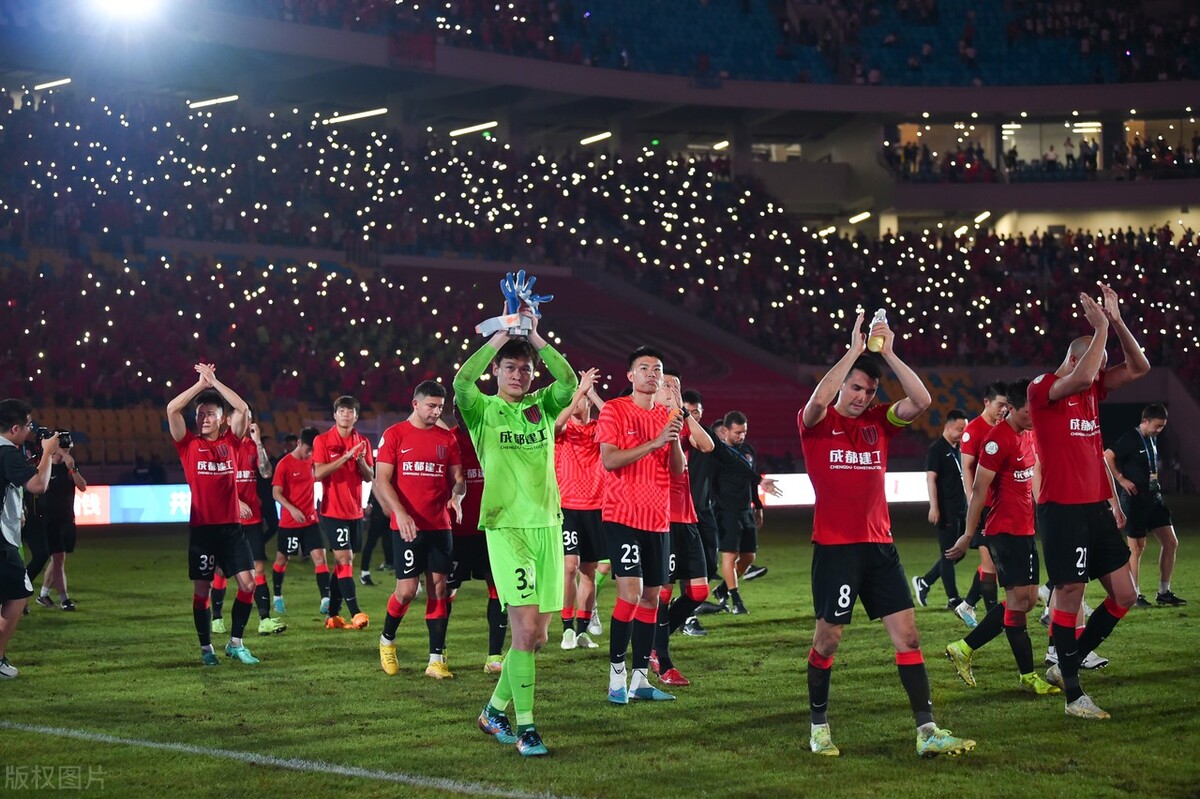 中超0-3黑马,0-2中超领头羊被淘汰出局