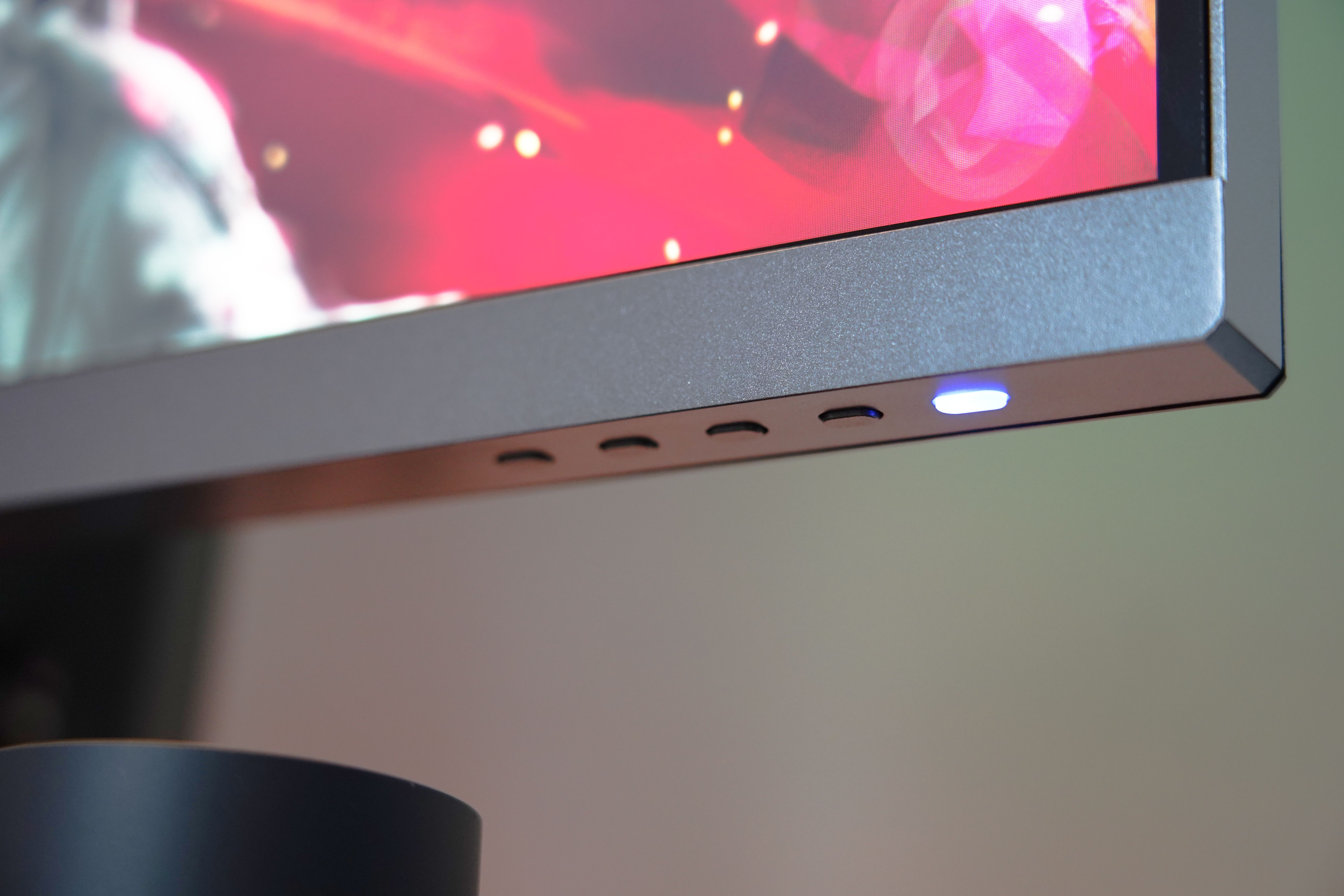 hkc32寸miniled显示器,aocminiled显示器