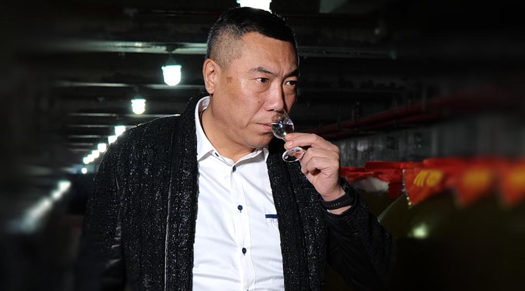 他可能是最神秘的酱酒人，在茅台镇投下24亿，只为情怀？
