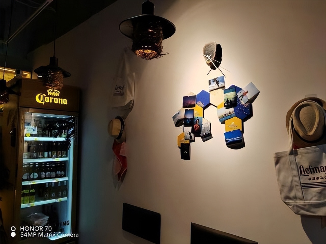 荣耀70标准版参数详细测评,荣耀70评测游戏