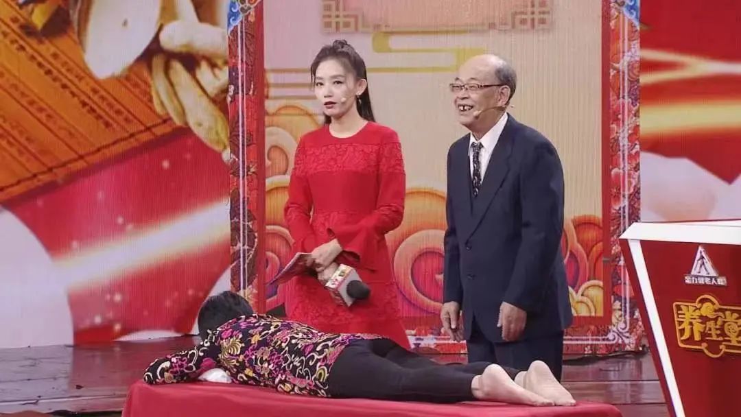 侧睡趴着睡腰痛怎么回事,腰酸背痛5个动作拯救你的腰