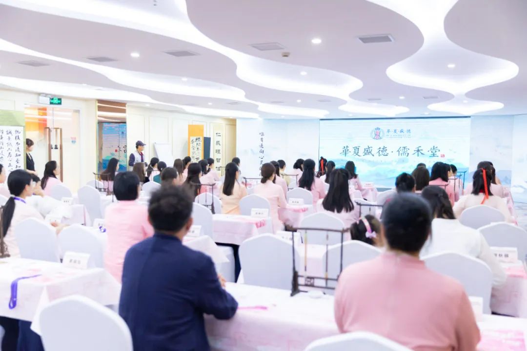 国学礼仪暑期培训班,中国国学礼仪培训班