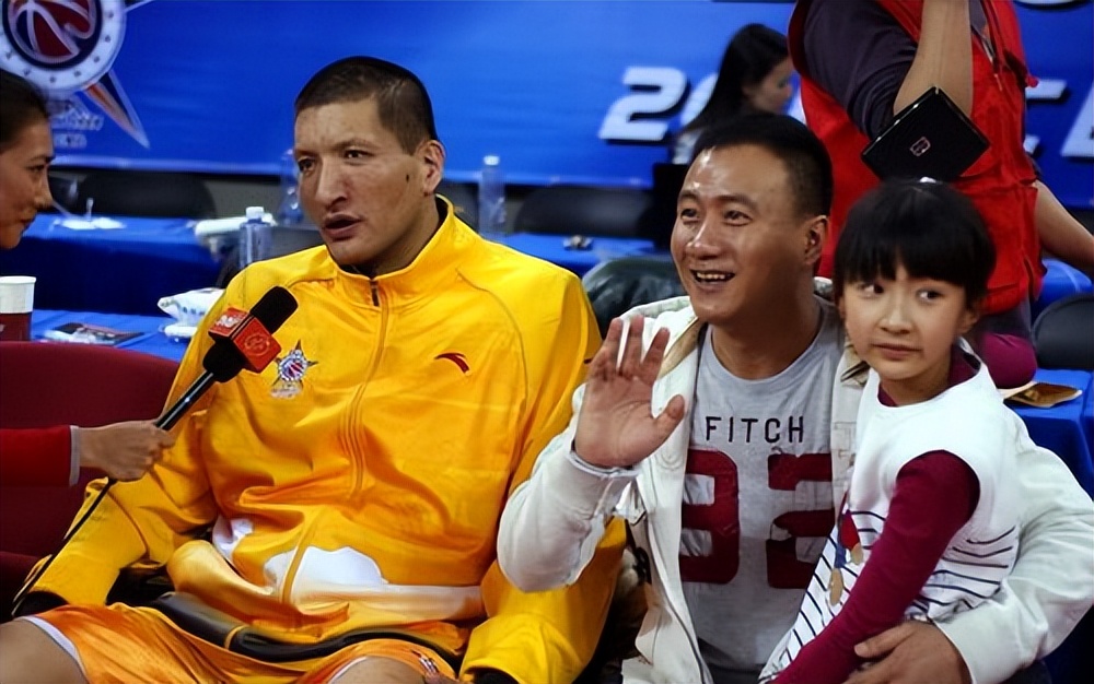 盘点cba历史十大中锋,cba总决赛姚明51分21篮板