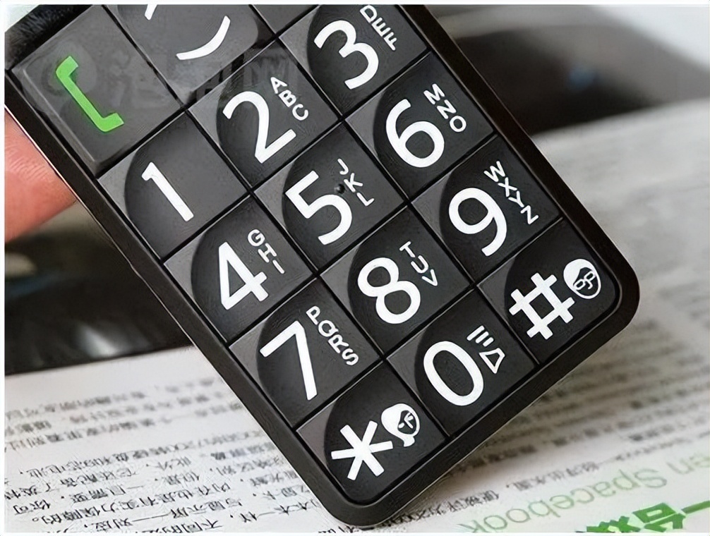 怎么远程帮老人查话费,怎样在外地帮家里老人查话费