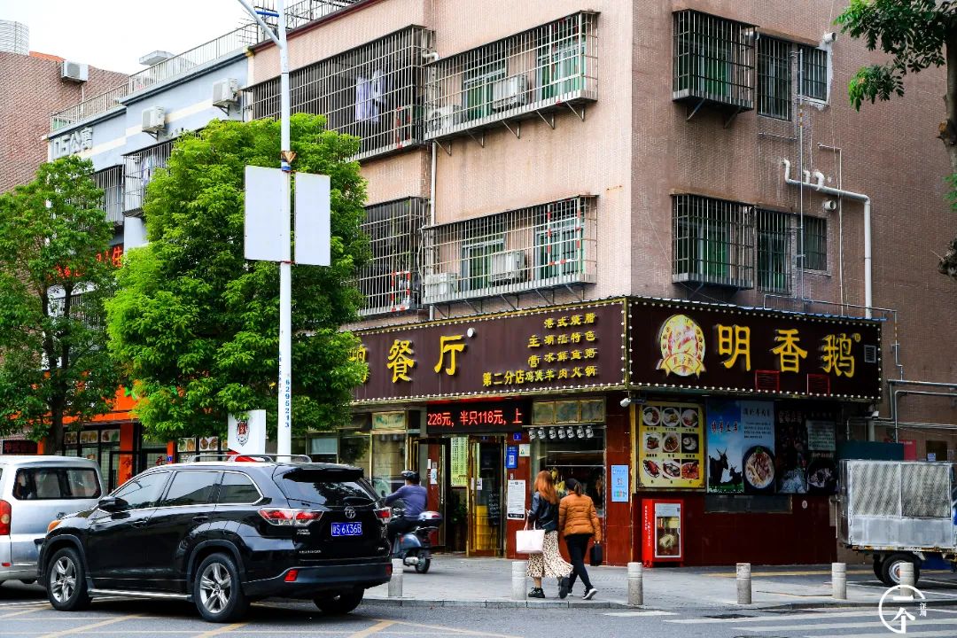 深圳航空空姐空少,深圳航空空少乘务员