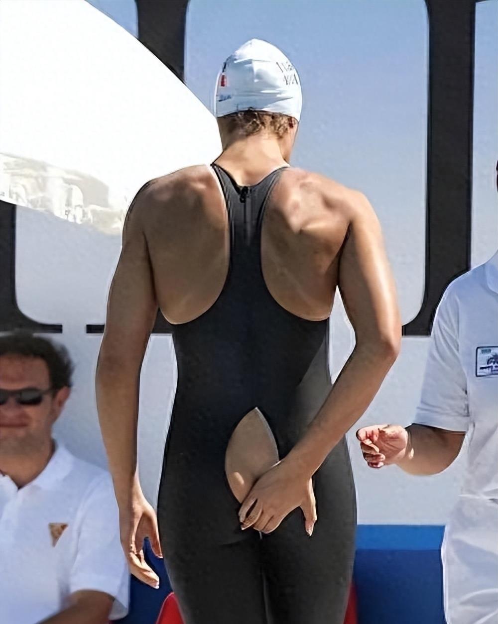 血泪抗争:女运动员赛前“刮毛”、赛后强忍痛扯泳衣