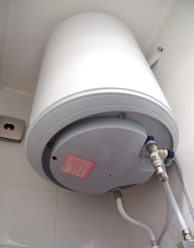 热水器的水怎么有一股臭味