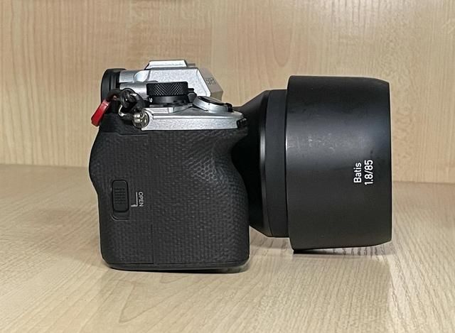 索尼85f1.8微单镜头详情,索尼微单35mmf1.4镜头推荐