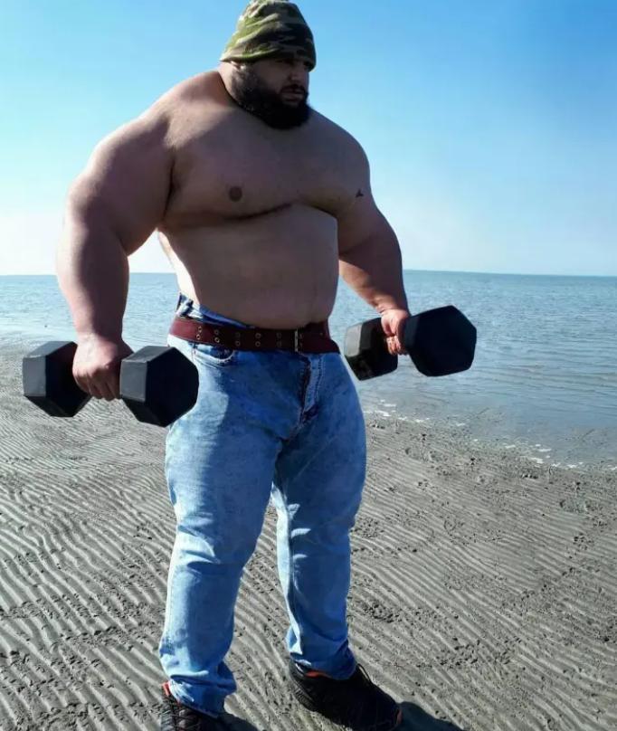 伊朗绿巨人现在怎样了,伊朗绿巨人视频