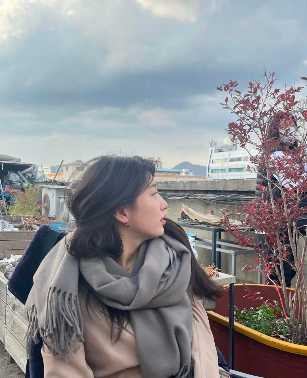 今日分享韩国女星秀智的衣柜，实用又百搭