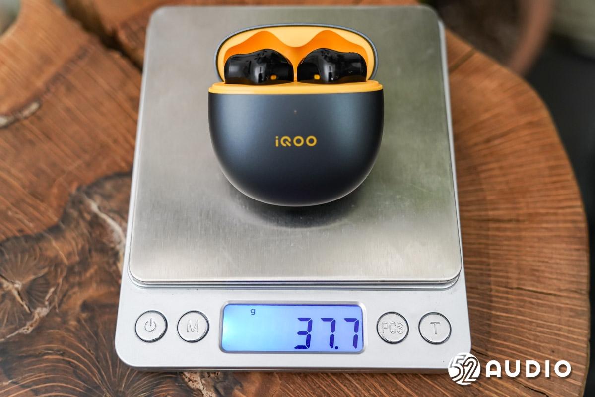 iqootwsair真无线耳机音质测评,iqoo蓝牙耳机tws1和2测试看电影