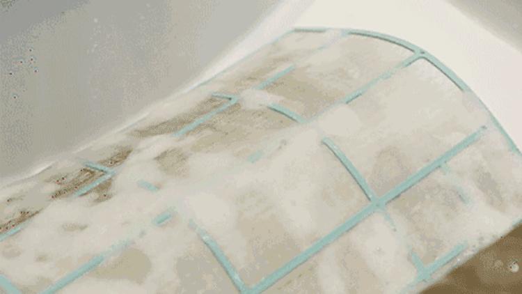 风扇上灰怎么清理,为什么电风扇的扇叶上容易积累灰