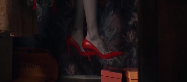 顶级配置拍女版《寄生虫》？欲望冲出屏幕，人性丑恶獠牙藏不住了