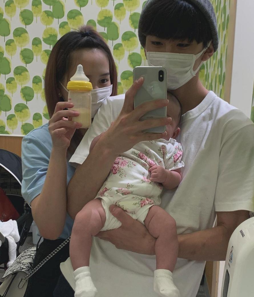 日本高颜值高中生情侣“18岁爸爸、16岁妈妈”怀孕到闪婚