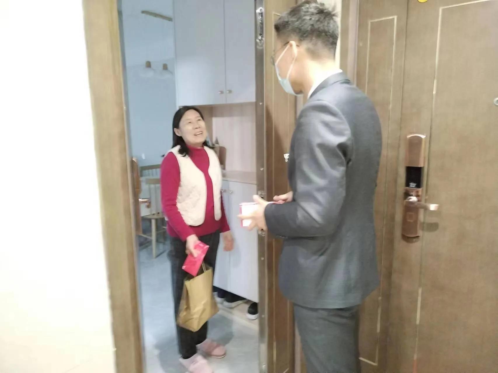 疫情无情人间有情正能量,疫情无情人有情互帮互助显大爱