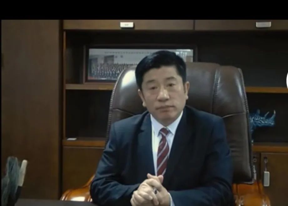 182万买手机靓号，诈骗13亿入狱，“万里大造林”的*相贵陈**，东山再起