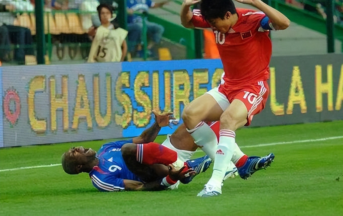 中国足球发展在于商业化吗,中国足球起不来的原因