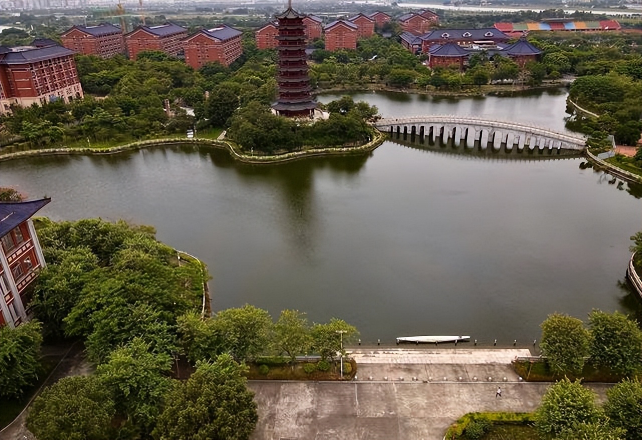 国内共四大军医大学，为何第一军医大学被划归为了地方院校