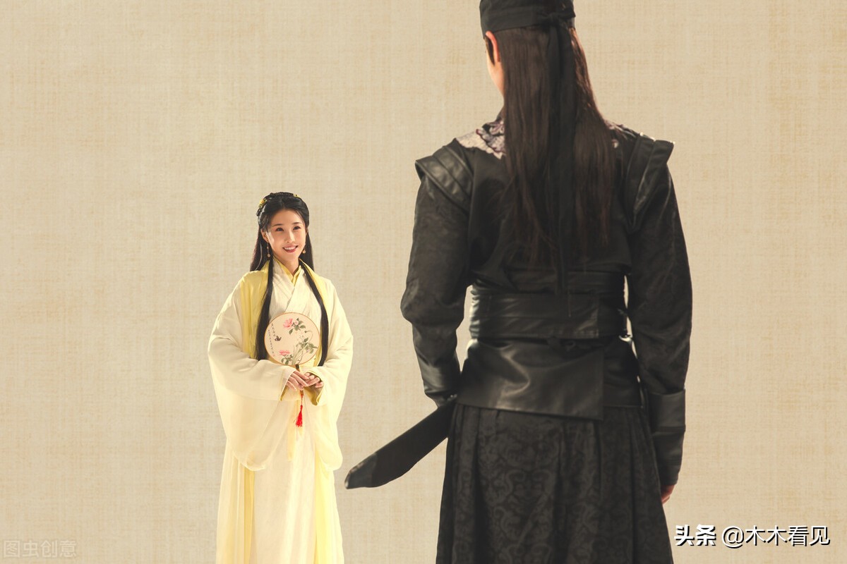 沧海一声笑背景故事,沧海一声笑女生版