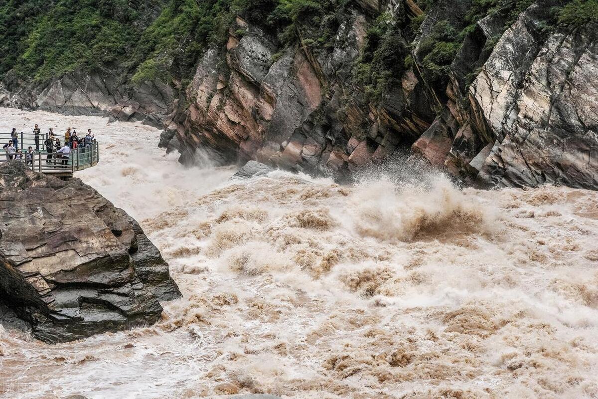 云南旅游六天五晚详细行程攻略,云南旅游六天五晚全部行程攻略
