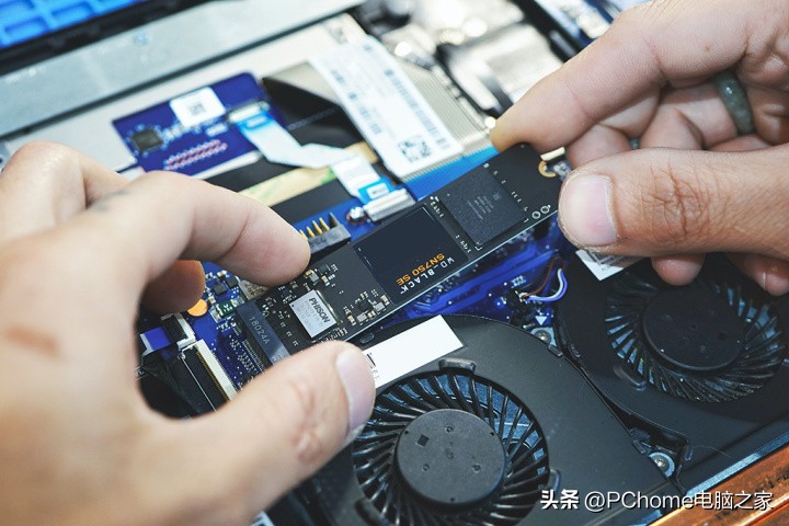 2023年中笔记本行业回顾至暗时刻过后拿什么拯救PC？